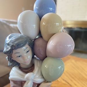 Lladro "Balloon Seller"